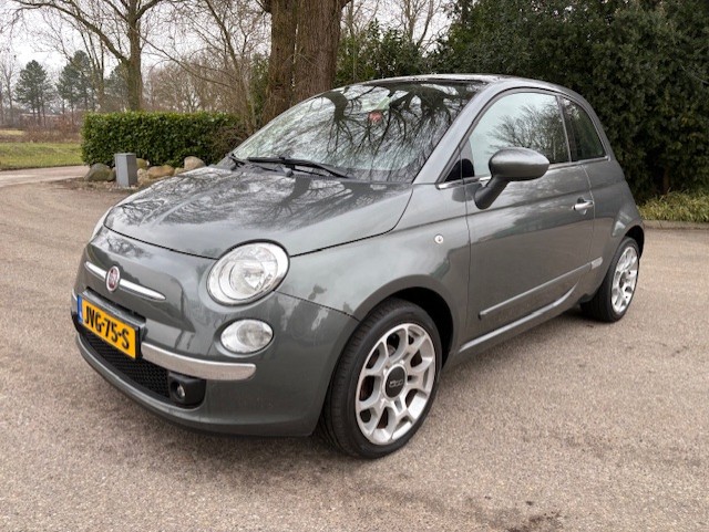 
								Fiat 500 1.2 full									