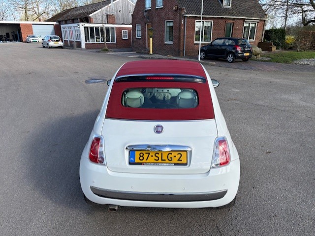 
								Fiat 500 Benzine full									