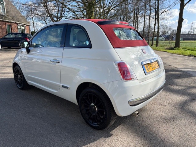 
								Fiat 500 Benzine full									